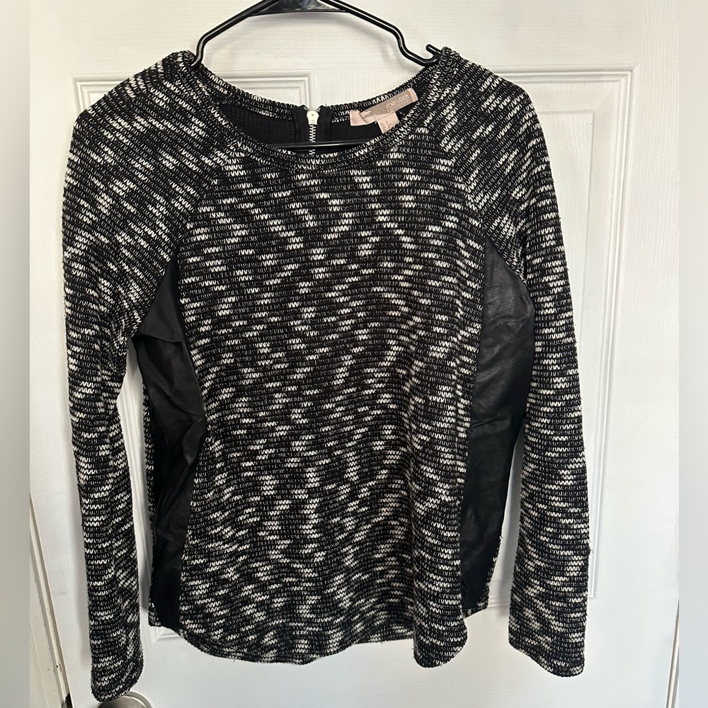 Women’s sweater